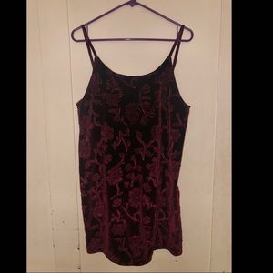 🌟 Short Umgee Wine velvety dress small